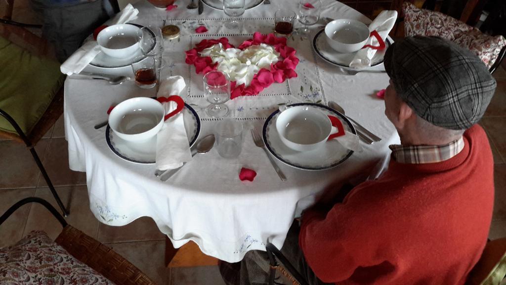 La Trucha Del Arco Iris Bed & Breakfast El Acebo de San Miguel Dış mekan fotoğraf