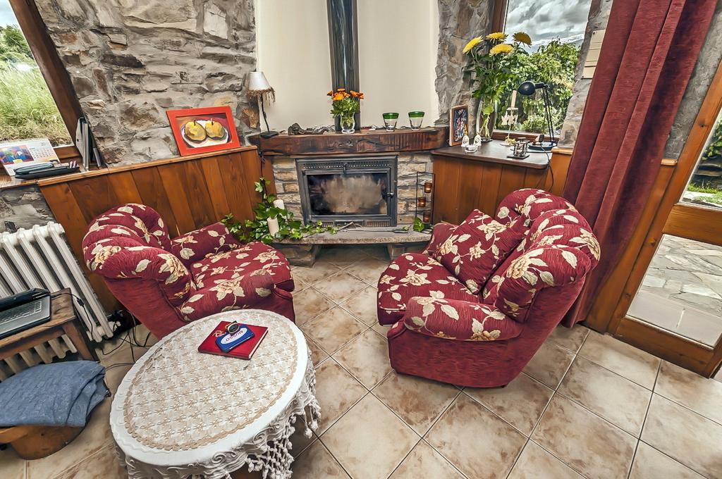 La Trucha Del Arco Iris Bed & Breakfast El Acebo de San Miguel Dış mekan fotoğraf